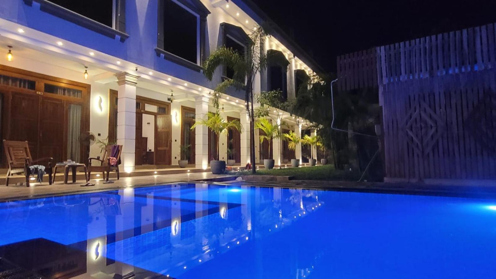 Hotel Crown Breeze Ahangama Exterior foto